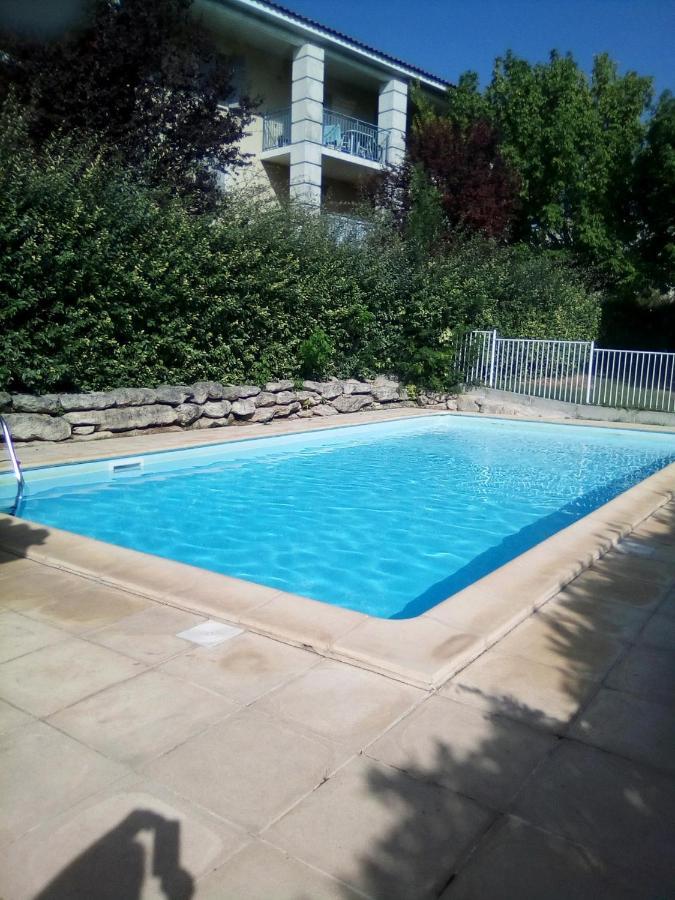 Appartement 1 Chambre Avec Piscine Uzès Exterior foto