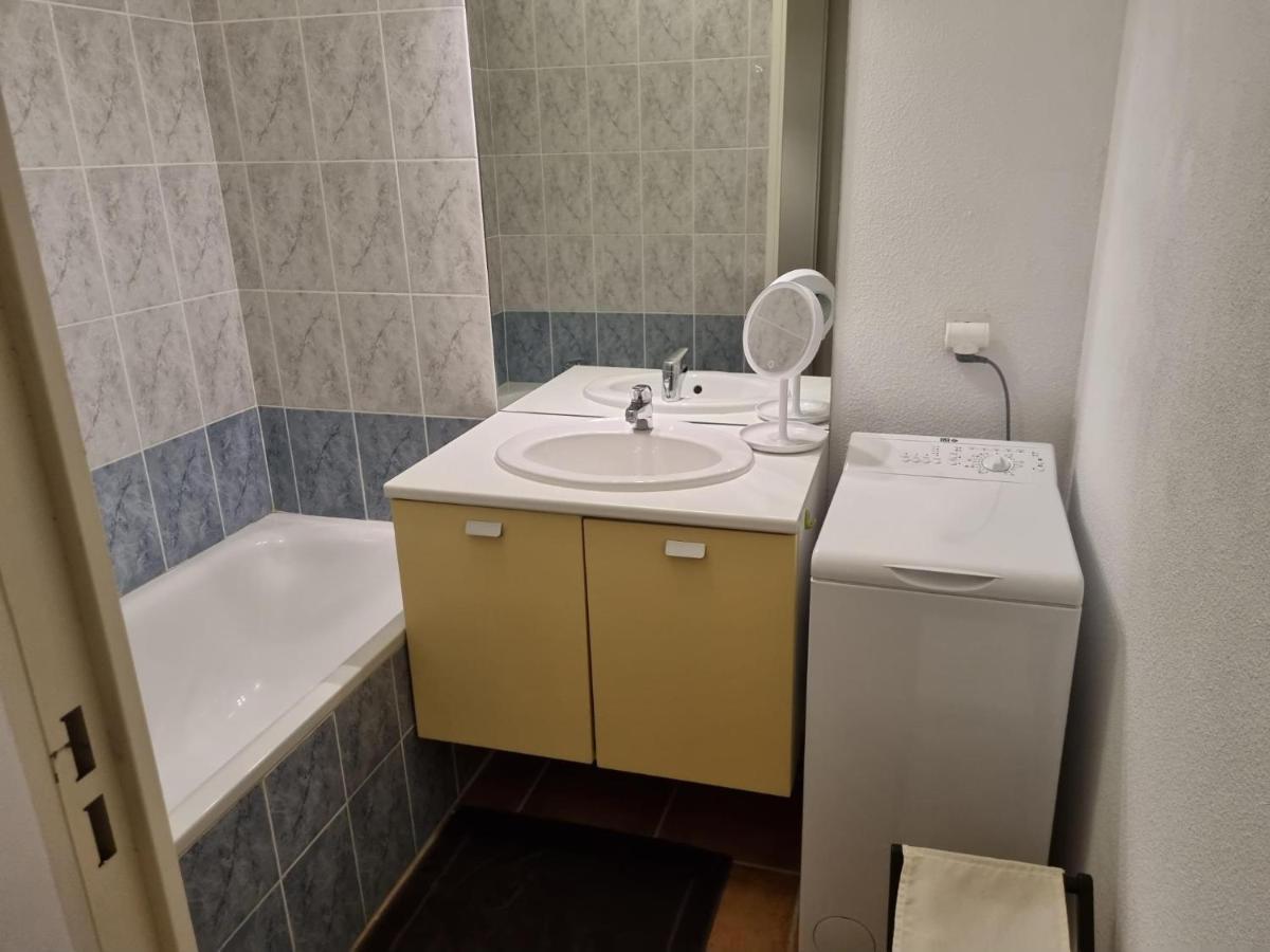 Appartement 1 Chambre Avec Piscine Uzès Exterior foto